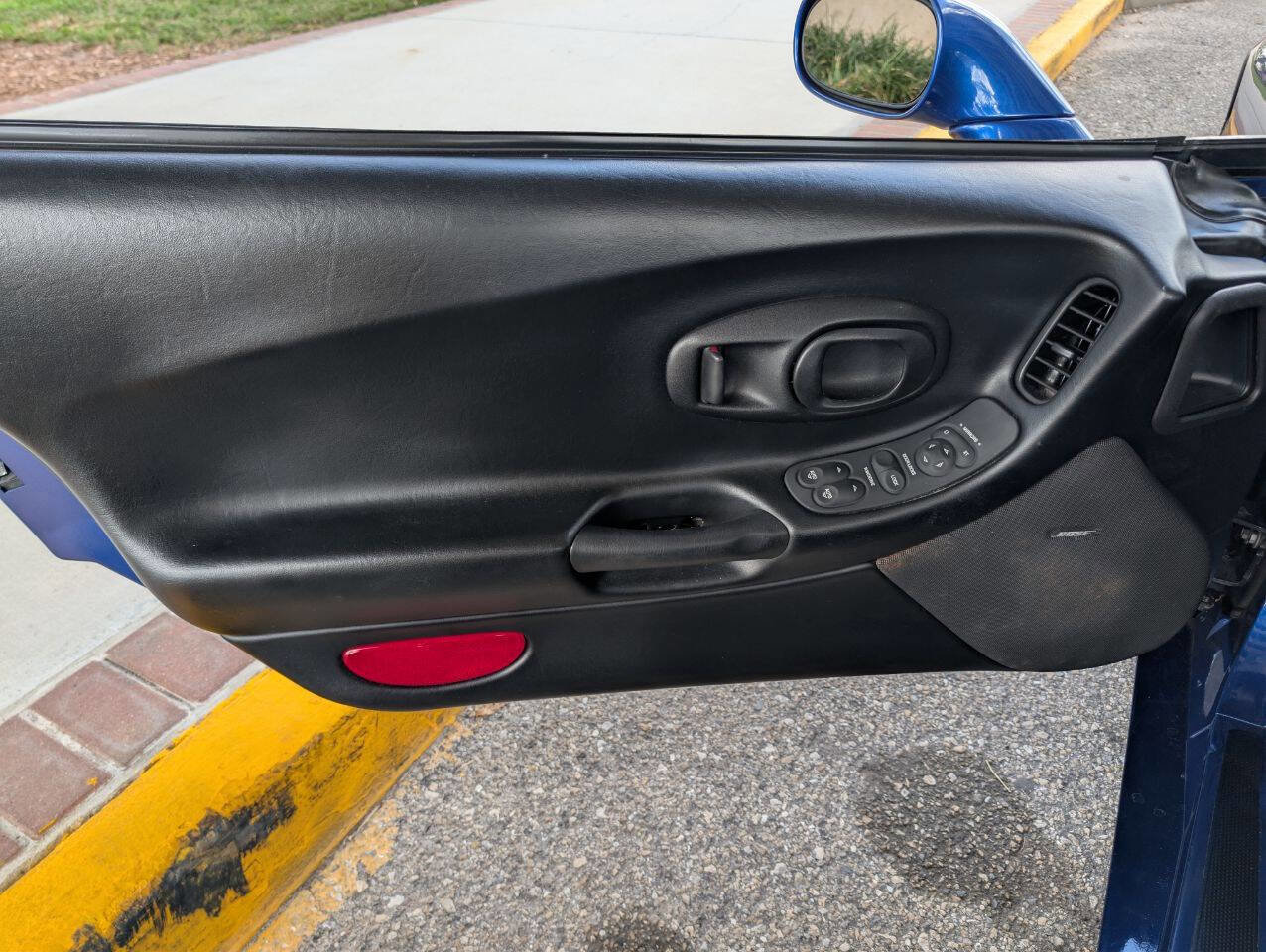 Used 2002 Chevrolet Corvette Convertible image 12