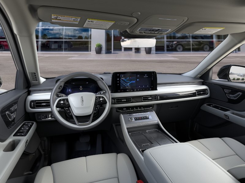Used 2026 Lincoln Aviator AWD image 9