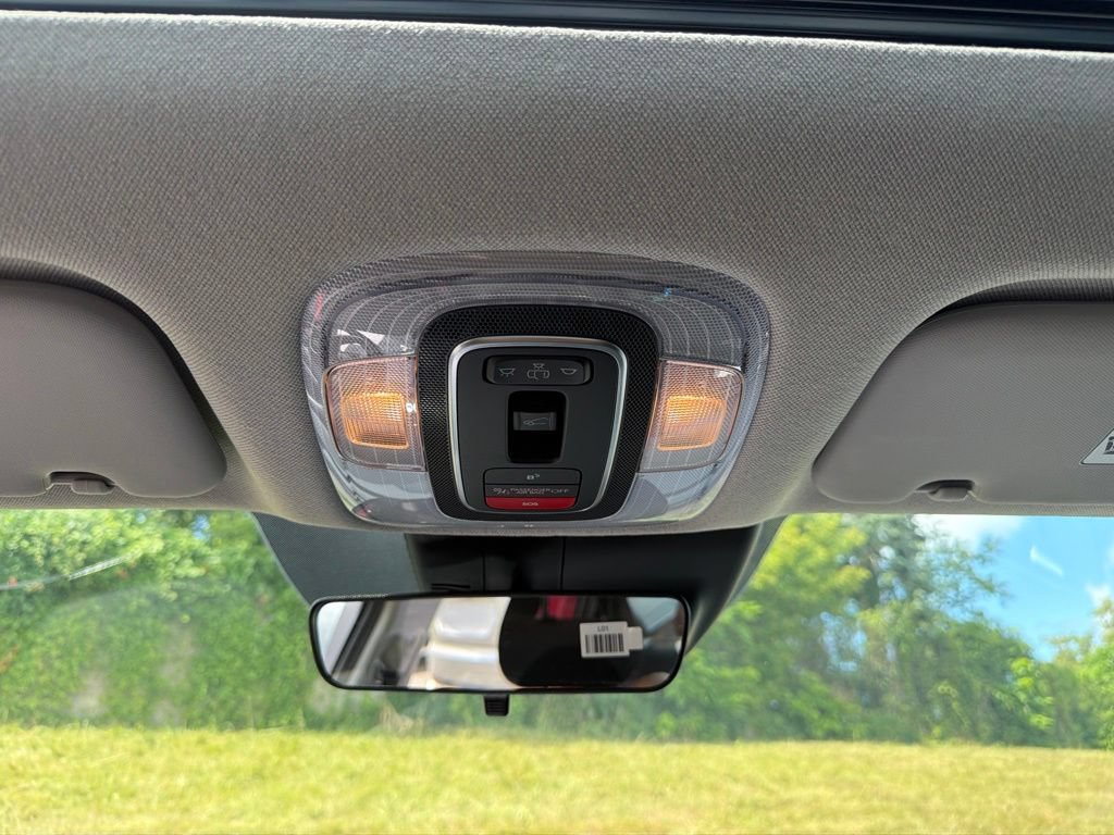 Used 2025 Hyundai Elantra SEL FWD image 19