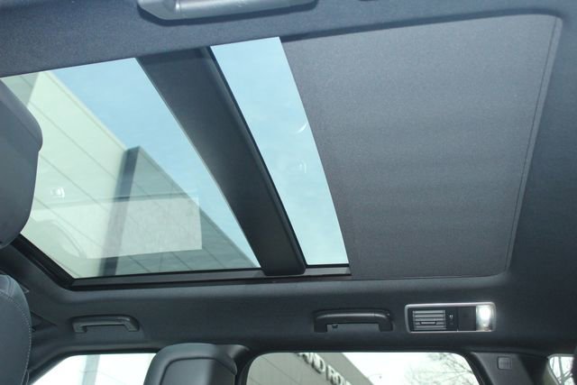 Used 2022 Land Rover Range Rover Sport HSE Silver Edition image 25