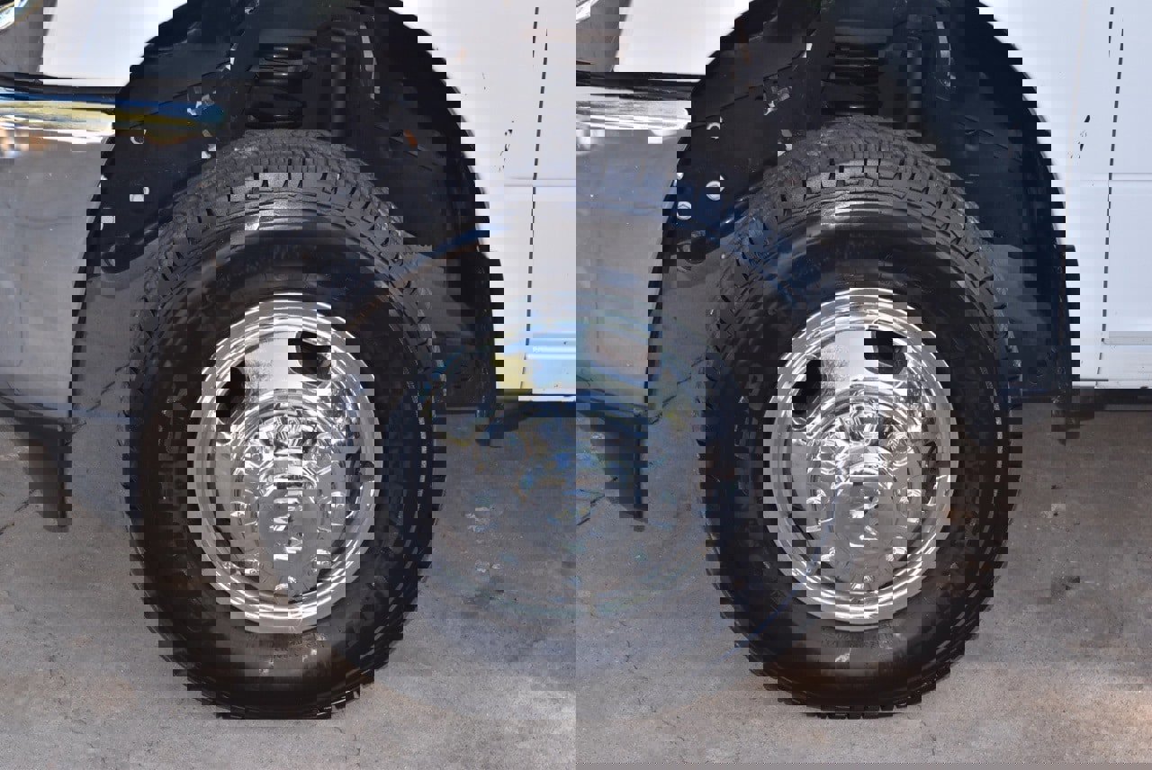 Used 2024 RAM 3500 Tradesman w/ Chrome Appearance Group image 34