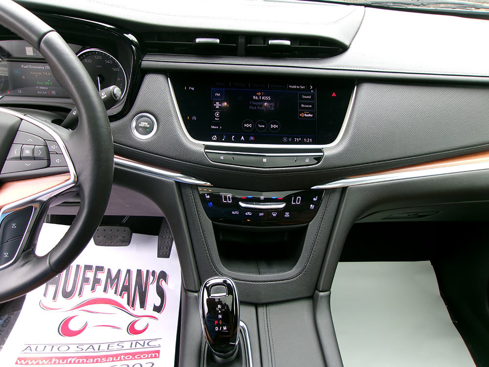 Used 2021 Cadillac XT5 Premium Luxury w/ LPO, Floor Liner Package image 18