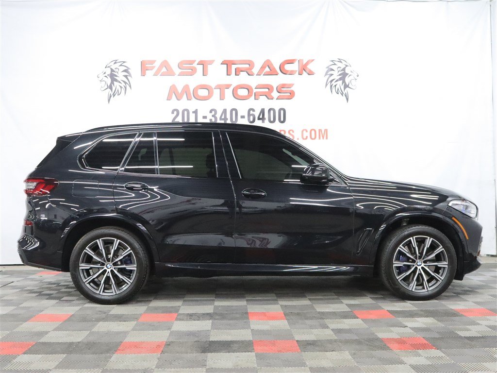 Used 2020 BMW X5 M50i w/ Executive Package AWD/4WD image 4