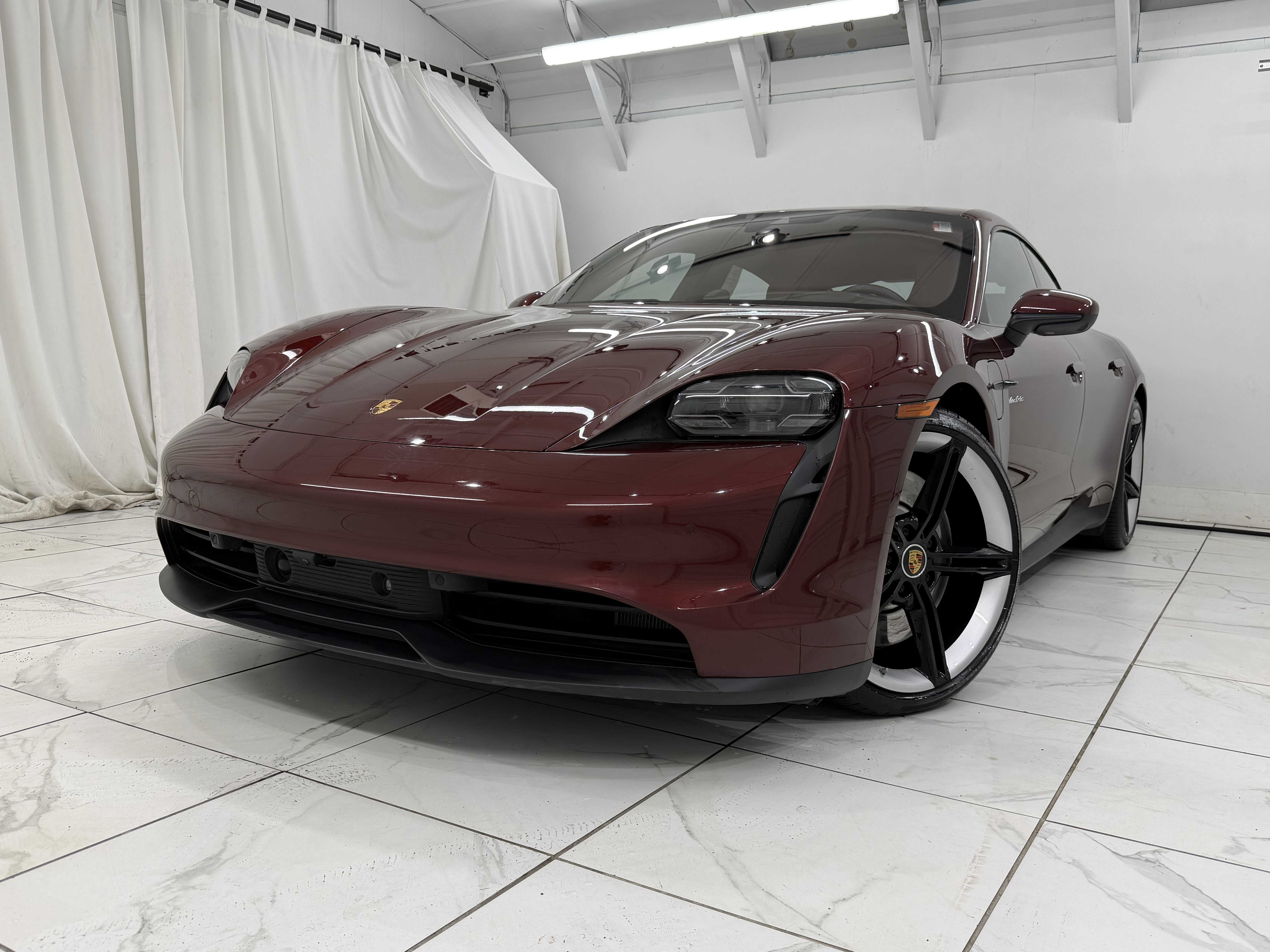 Certified 2022 Porsche Taycan 4S AWD/4WD image 8