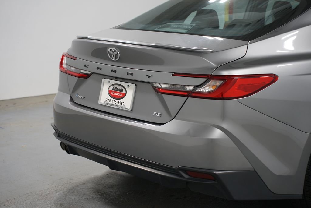 Certified 2025 Toyota Camry SE FWD image 9