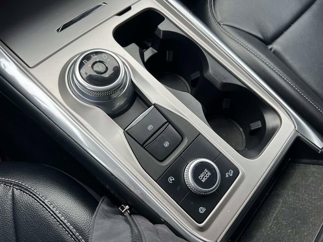 Used 2020 Ford Explorer XLT w/ Equipment Group 202A image 33