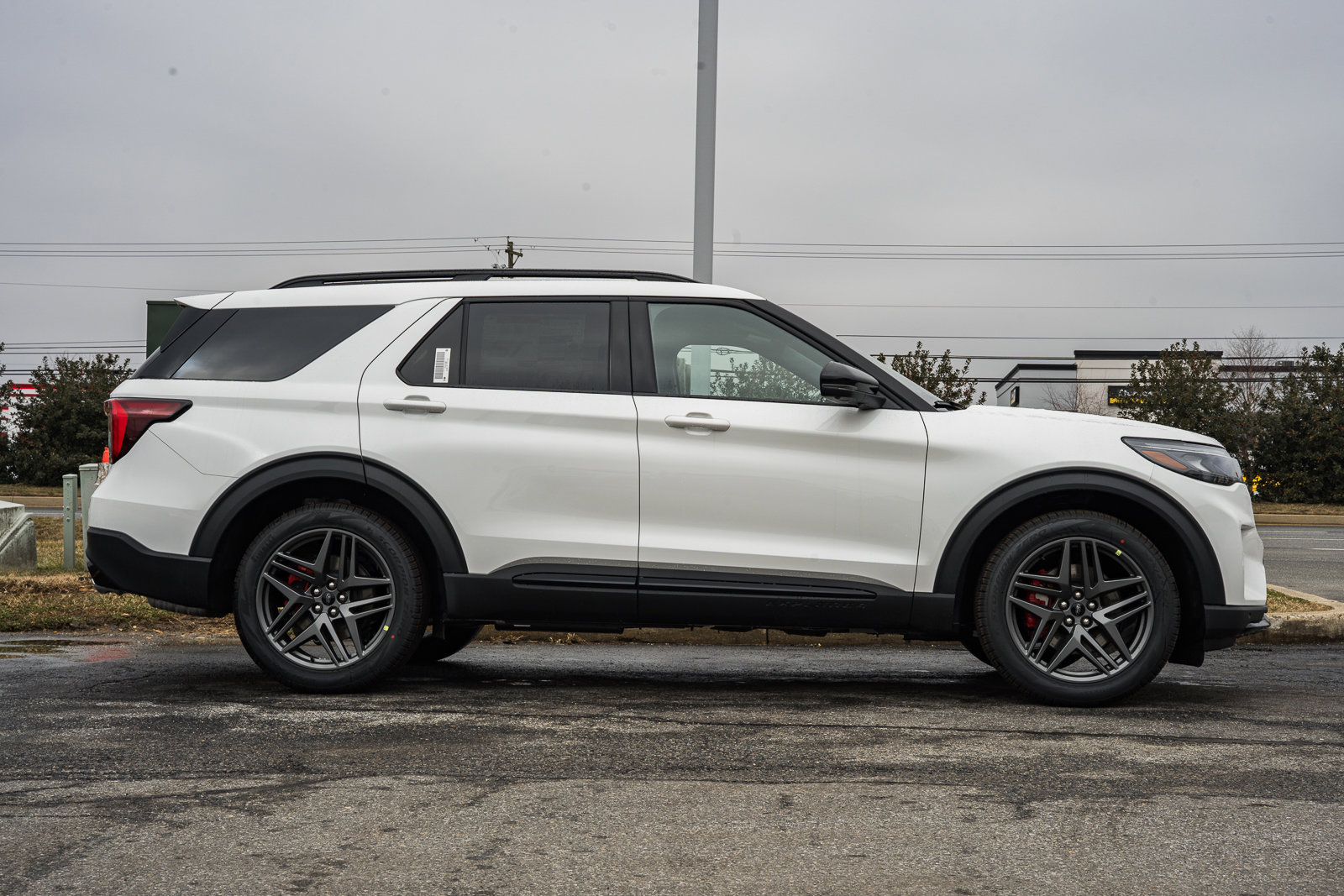 New 2026 Ford Explorer ST w/ Sun And Sound Package image 3