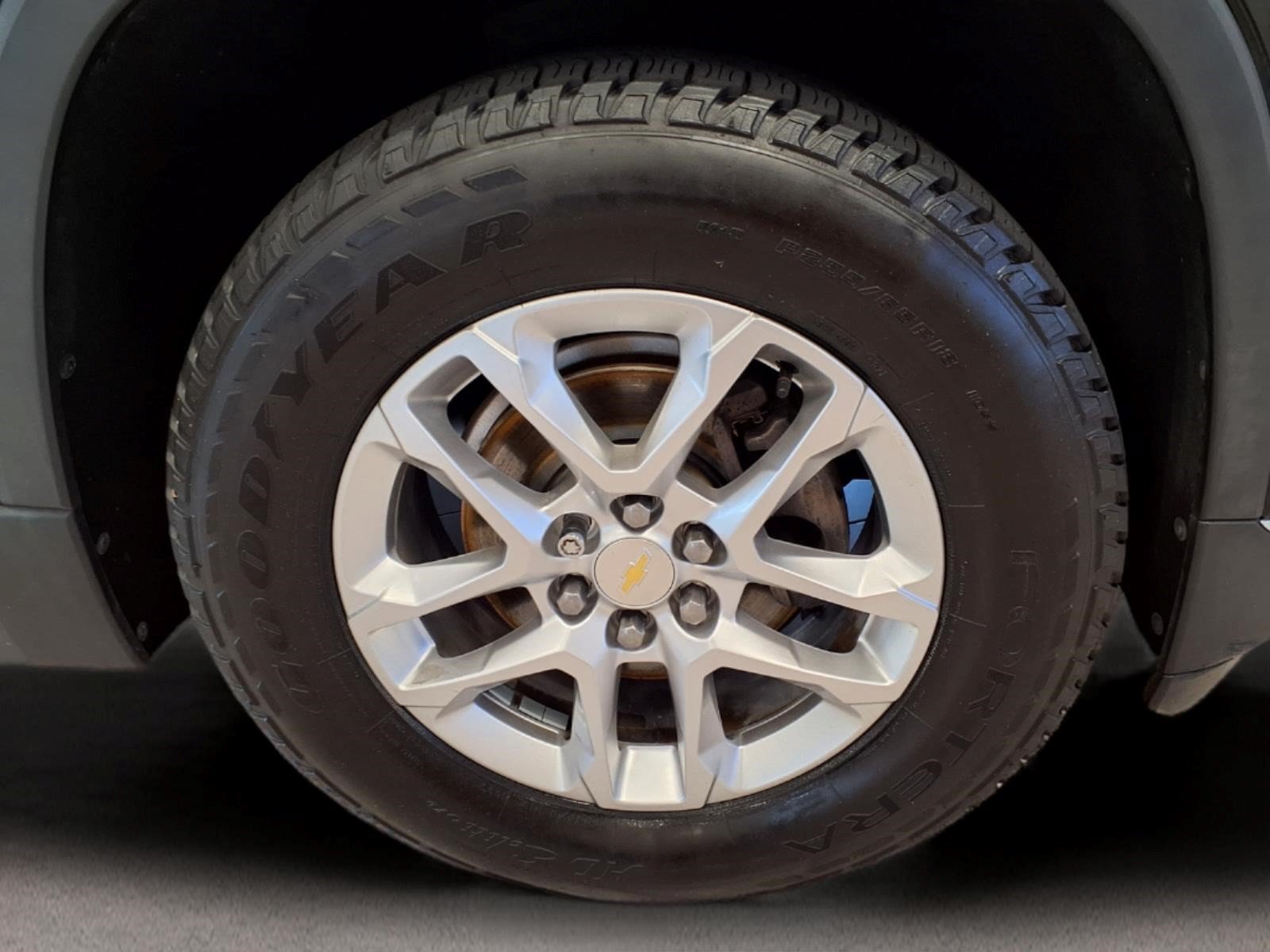 Used 2019 Chevrolet Traverse LT FWD image 8