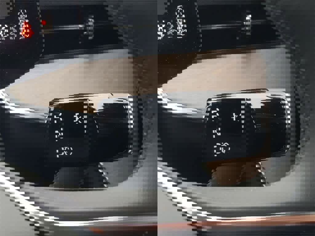 New 2025 Volvo EX90 Plus image 30