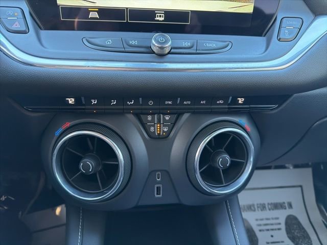 Used 2023 Chevrolet Blazer LT w/ Driver Confidence Package image 15