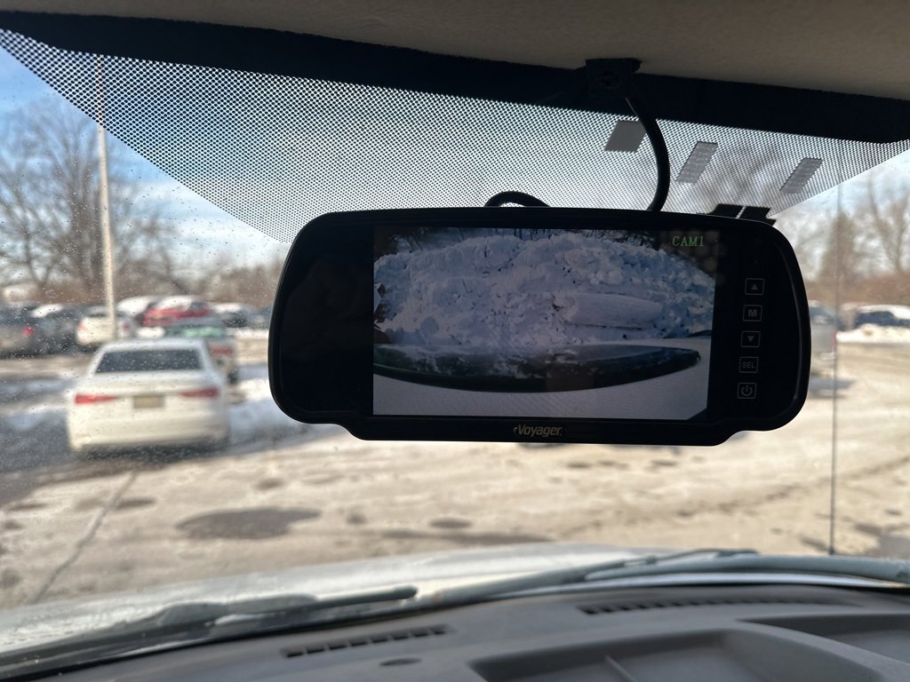 Used 2017 Chevrolet Express 2500 image 22