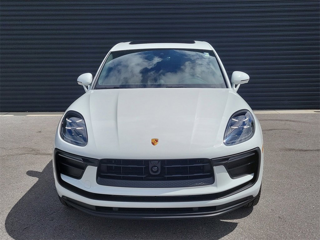 New 2026 Porsche Macan image 8