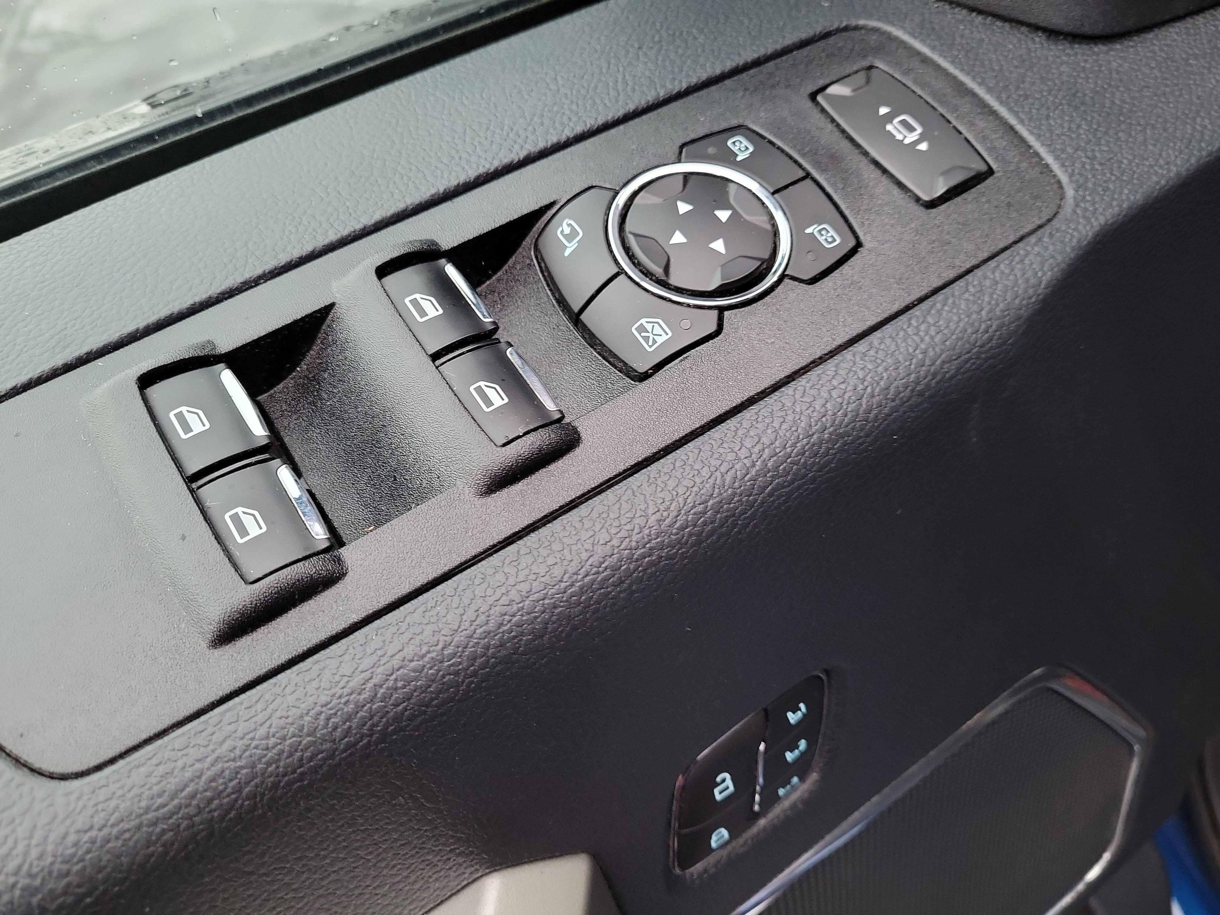 Certified 2022 Ford F250 Lariat w/ Lariat Ultimate Package image 18