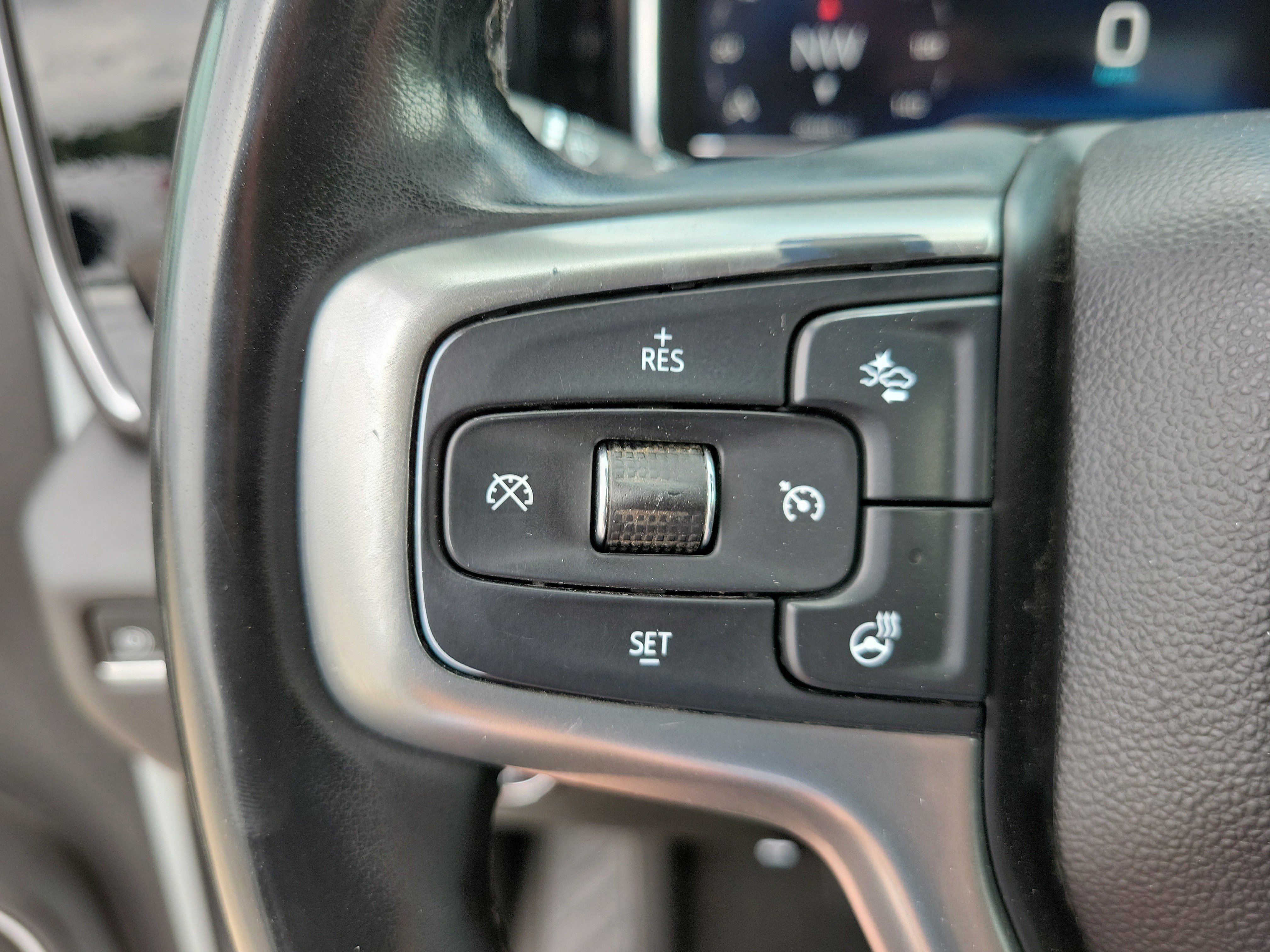 Used 2024 Chevrolet Silverado 2500 LT AWD/4WD image 20