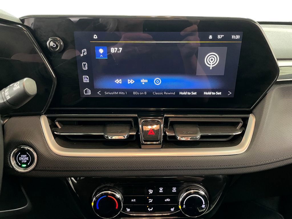 Certified 2025 Chevrolet TrailBlazer LT w/ LT Cold Weather Package FWD image 28