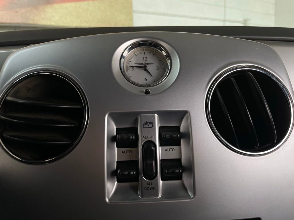 Used 2007 Chrysler PT Cruiser Convertible w/ Spring Special Group image 38