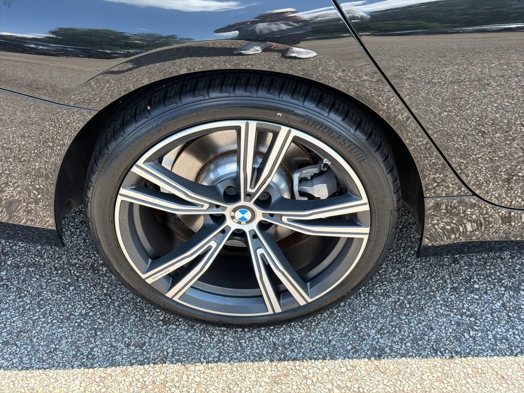 Used 2023 BMW 330i Sedan w/ Convenience Package RWD image 17