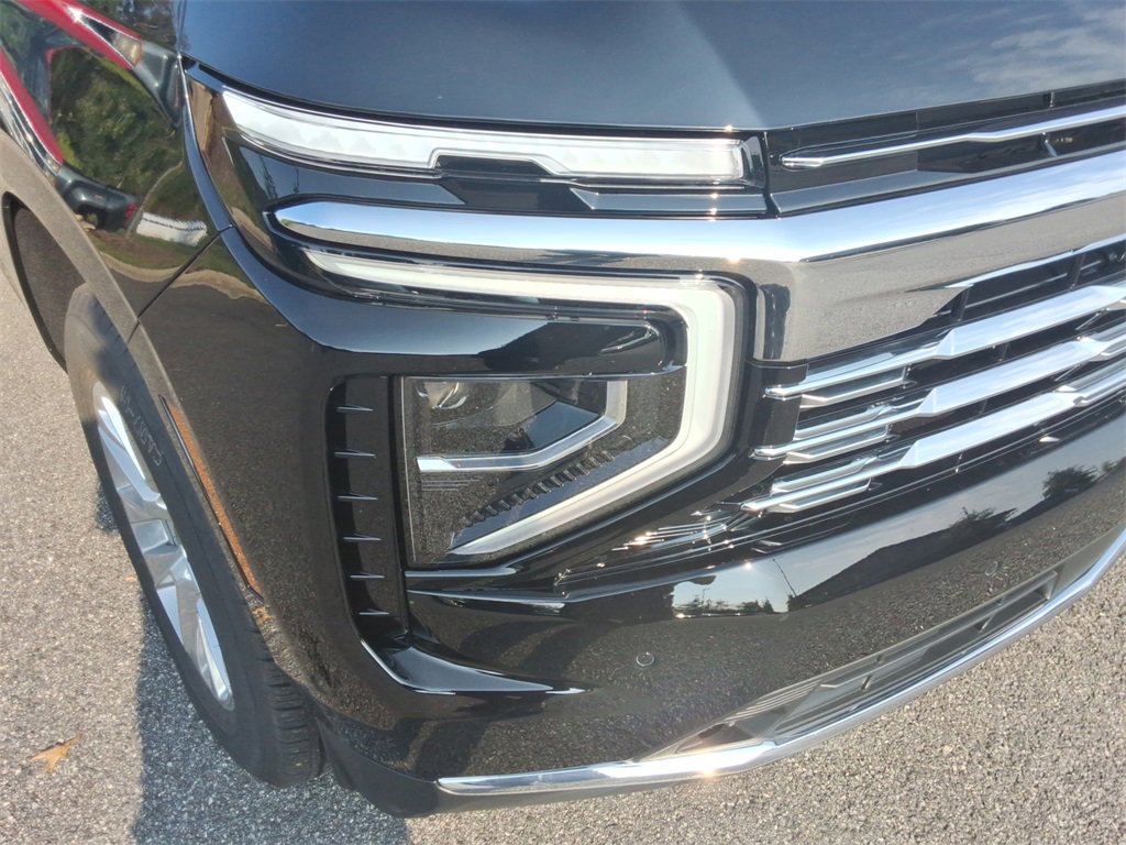 New 2026 Chevrolet Suburban Premier image 11