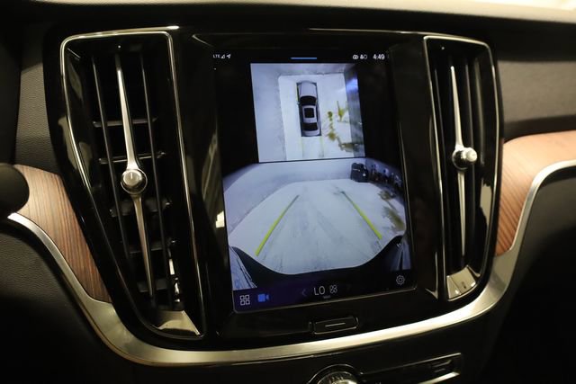 Used 2024 Volvo S60 B5 Plus image 22