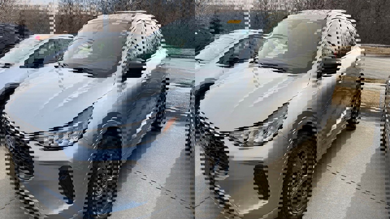 Used 2024 Ford Escape ST-Line image 2