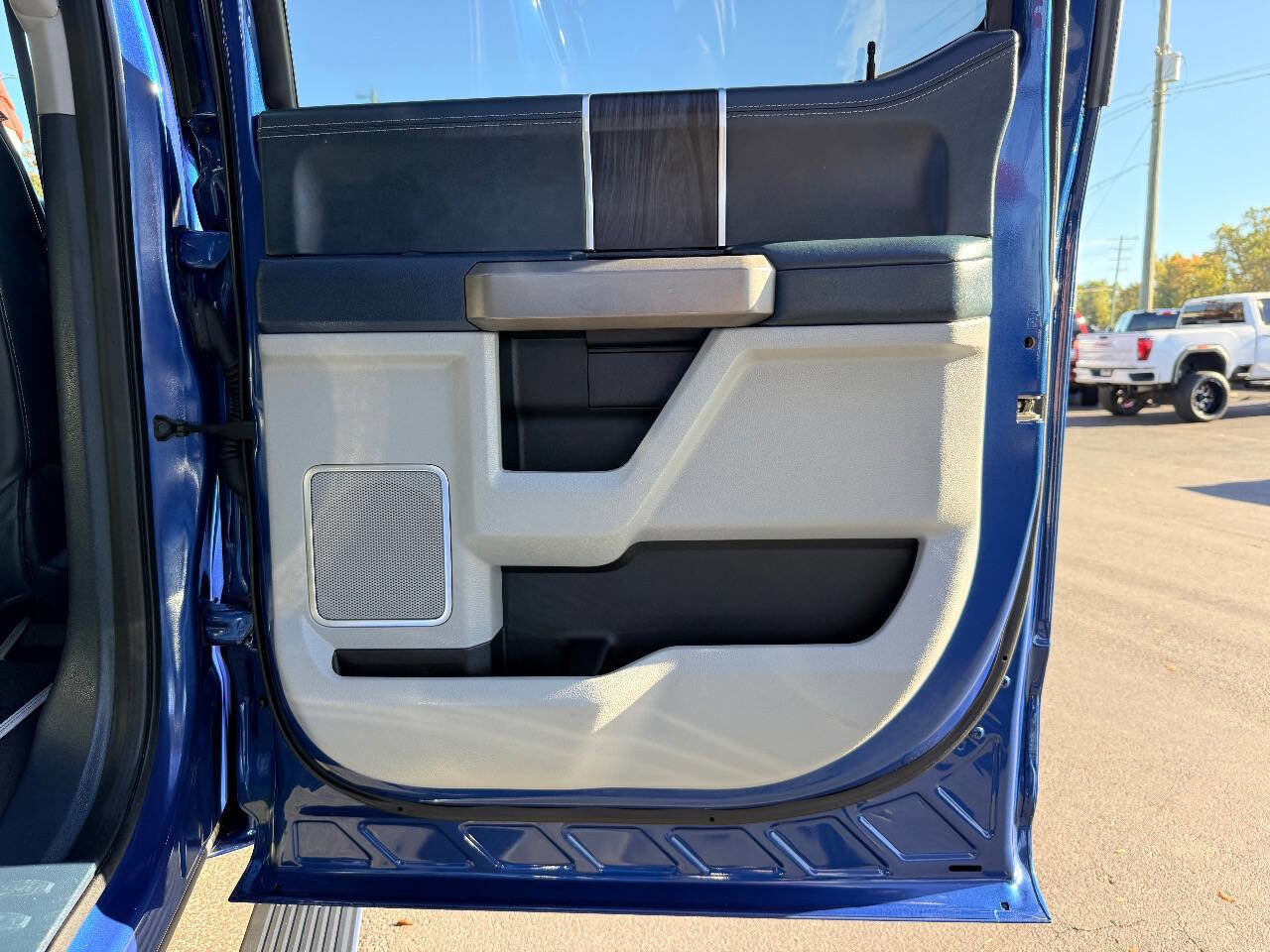 Used 2022 Ford F250 Limited image 35