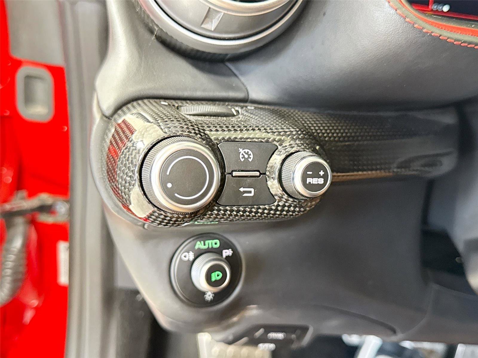 Used 2018 Ferrari 812 Superfast RWD image 23