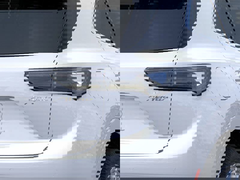 New 2026 Buick Envision Avenir image 11