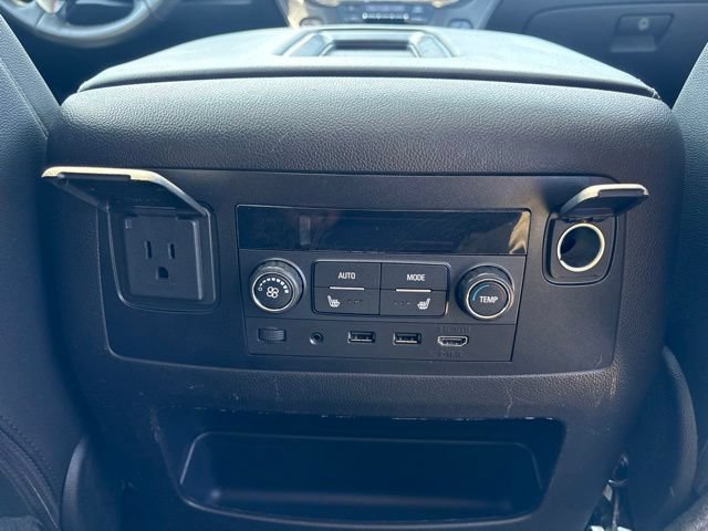Used 2019 Chevrolet Suburban LT AWD/4WD image 30