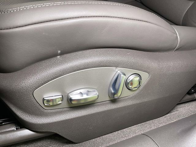 New 2026 Porsche Macan image 17