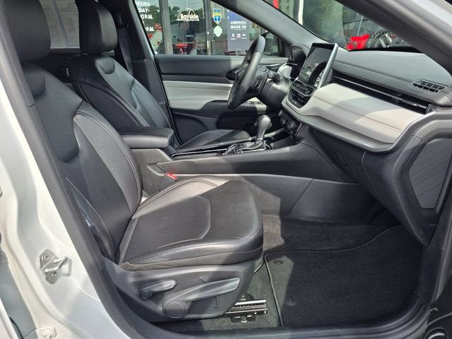 Used 2026 Jeep Compass Limited AWD/4WD image 44