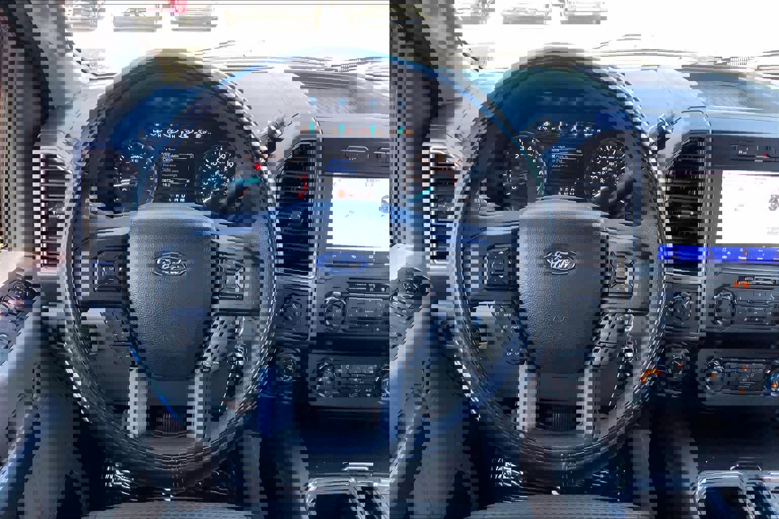 Certified 2019 Ford F150 XLT w/ Trailer Tow Package image 5