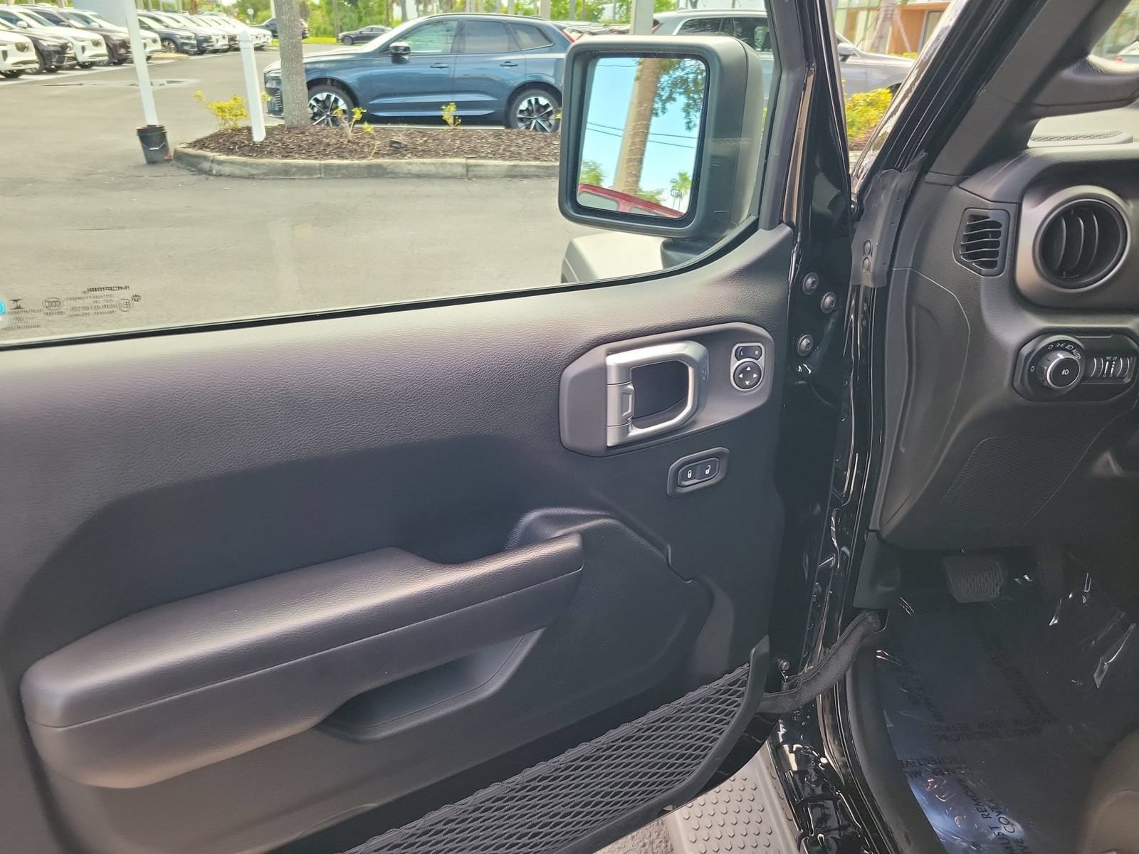 Used 2020 Jeep Wrangler Unlimited Sport AWD/4WD image 21