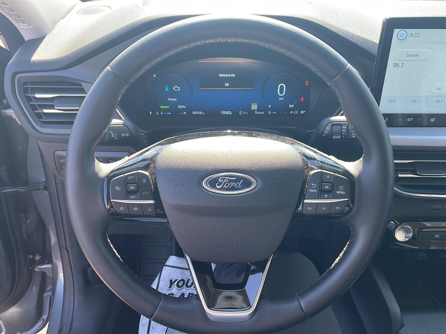 Used 2025 Ford Escape SE w/ PHEV Premium Package FWD image 15