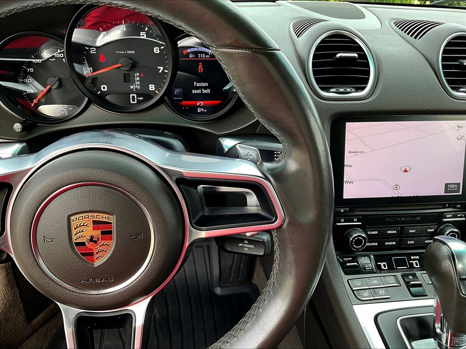 Used 2017 Porsche 718 Boxster RWD image 10