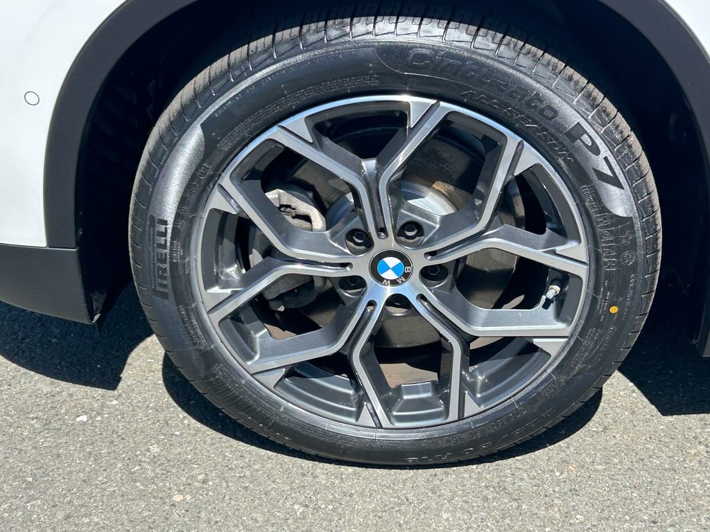 Used 2020 BMW X1 xDrive28i AWD/4WD image 9