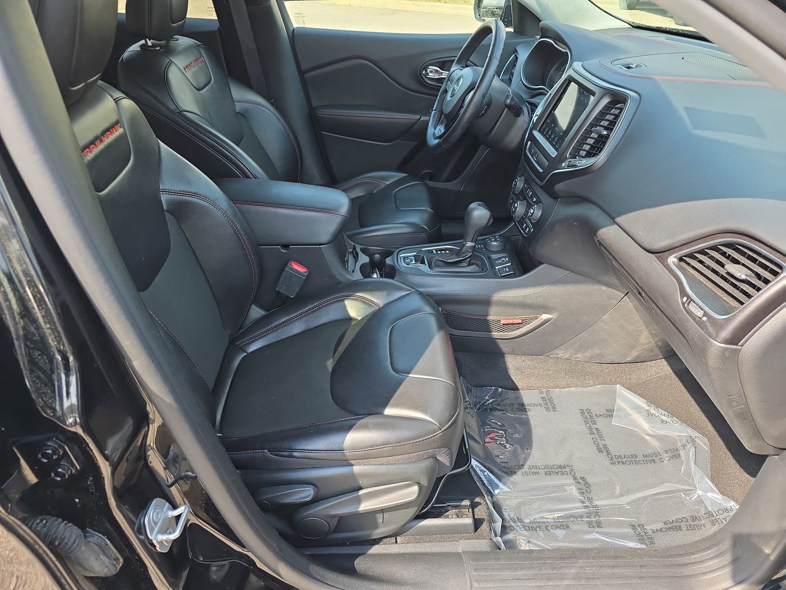Used 2020 Jeep Cherokee Trailhawk w/ Cold Weather Group image 10