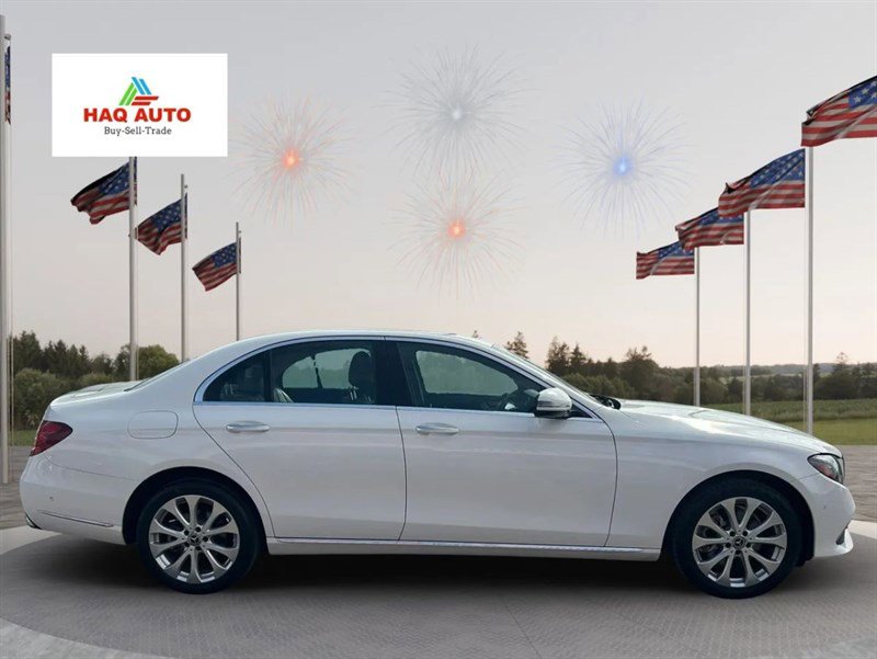 Used 2018 Mercedes-Benz E 300 4MATIC image 4