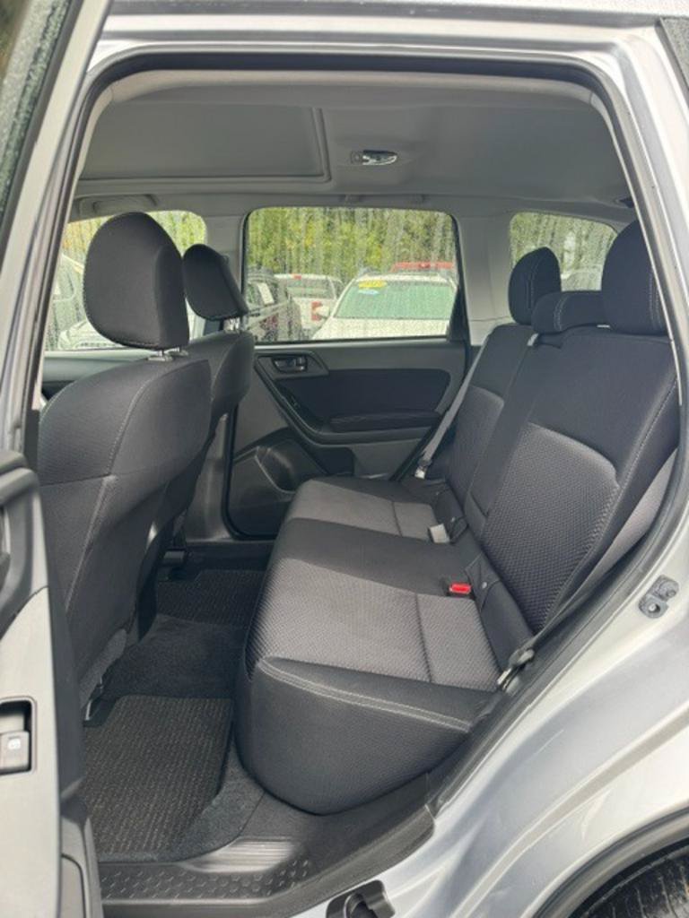 Used 2015 Subaru Forester 2.5i Premium w/ All-Weather Package AWD/4WD image 15