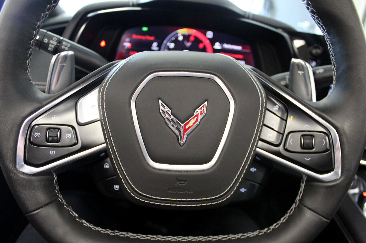 Used 2020 Chevrolet Corvette Stingray Premium Cpe w/ 3LT Preferred Equipment Group image 33