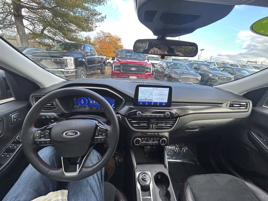 Used 2022 Ford Escape SEL w/ SEL Stealth AWD Package image 22