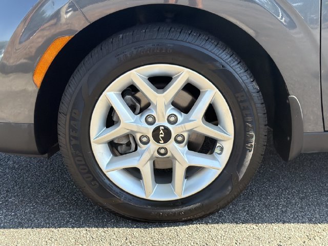 Used 2022 Kia Soul LX w/ Technology Package FWD image 13