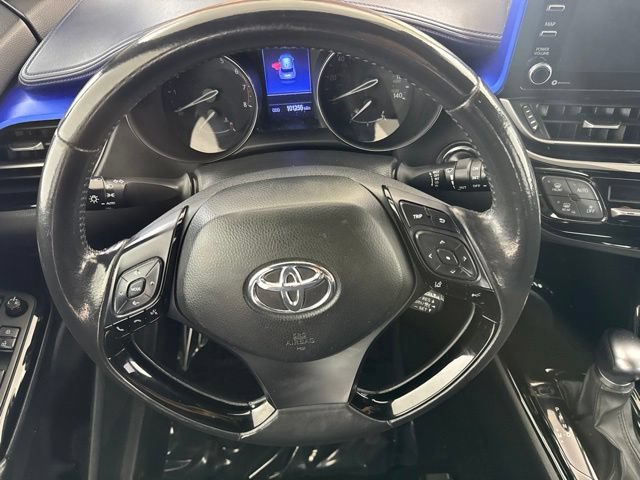 Used 2020 Toyota C-HR XLE FWD image 29