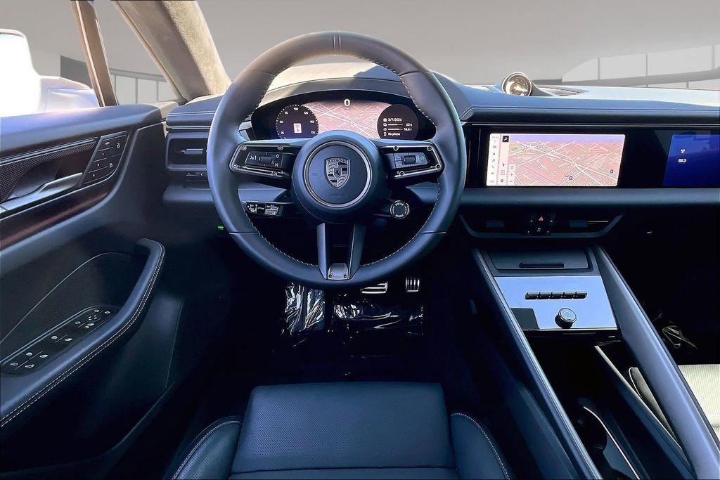 Used 2025 Porsche Macan Turbo Electric image 8