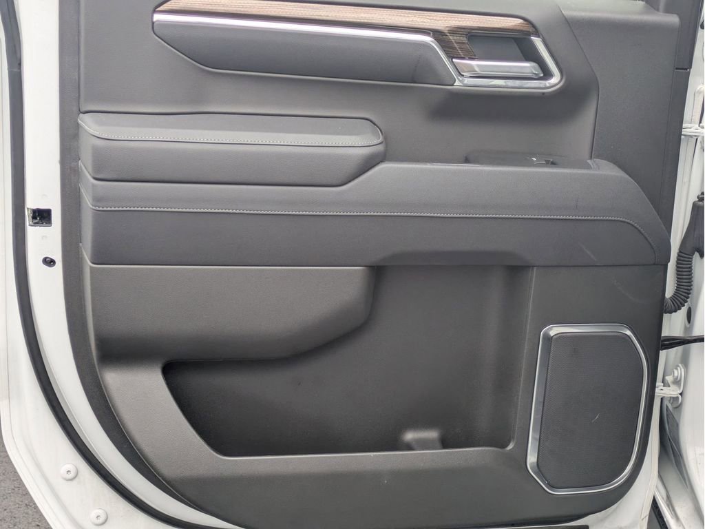 Certified 2025 Chevrolet Silverado 1500 LT w/ Safety Package image 14