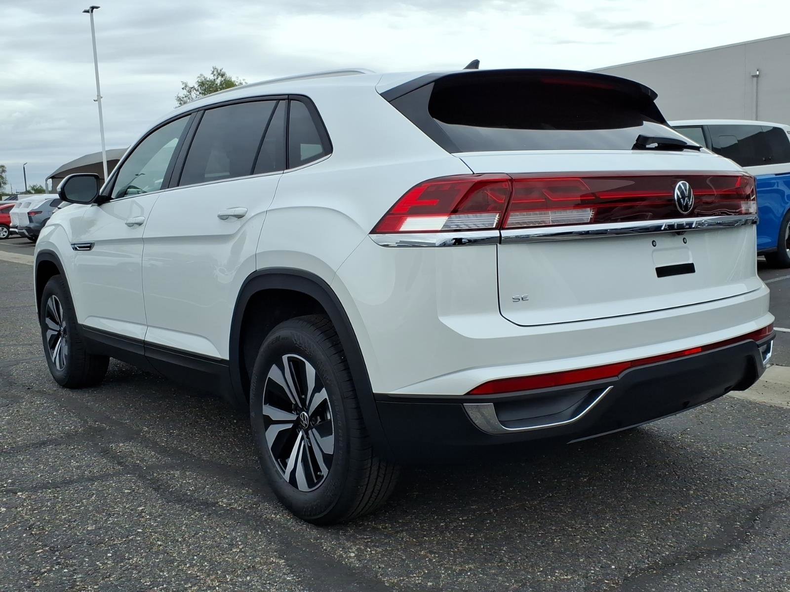 New 2026 Volkswagen Atlas Cross Sport SE image 4