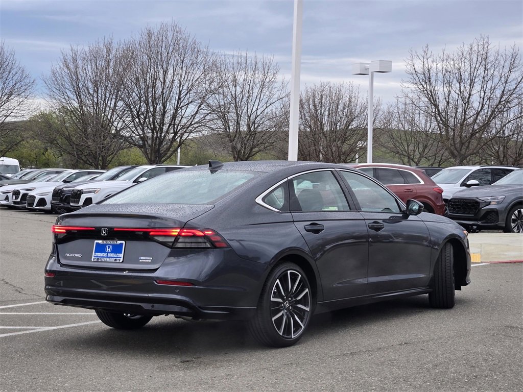 New 2025 Honda Accord Touring image 4