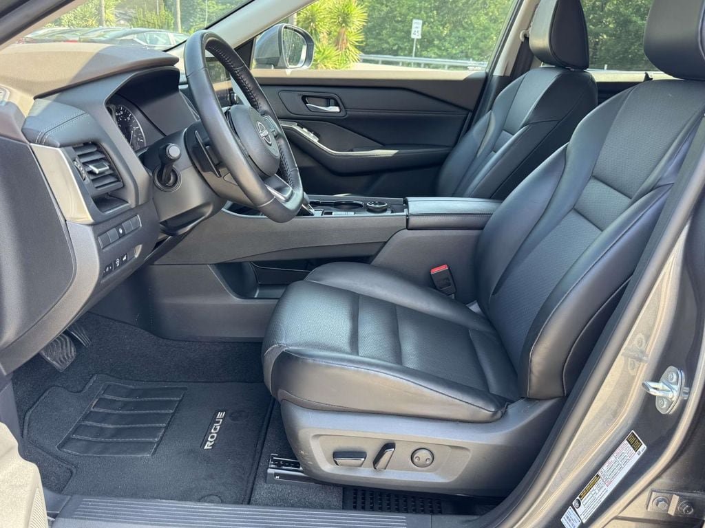 Used 2023 Nissan Rogue SV w/ SV Premium B Package AWD/4WD image 21