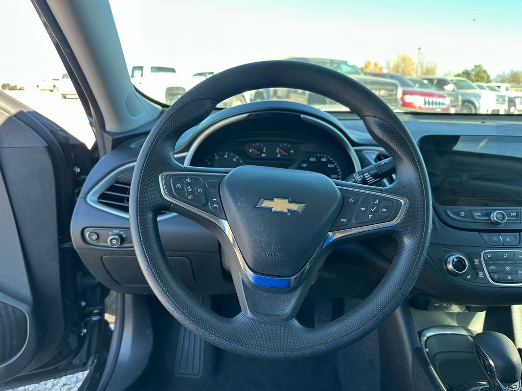 Used 2024 Chevrolet Malibu LT image 39