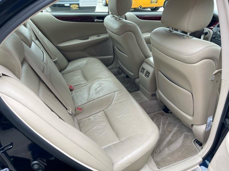 Used 2002 Lexus ES 330 FWD image 35