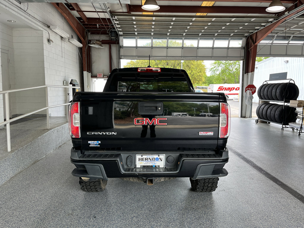 Used 2015 GMC Canyon SLE w/ All-Terrain Package image 7